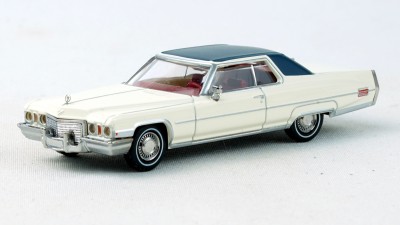BR18129 HO Scale Brekina 1972 Cadillac Coupe DeVille - White/Blue