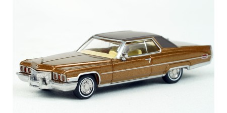 BR18130 HO Scale Brekina 1972 Cadillac Coupe DeVille - Metallic Gold/Brown