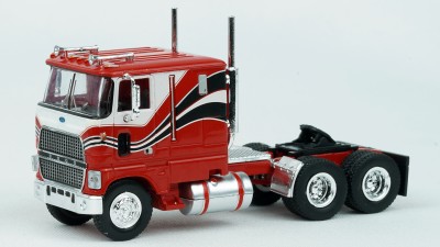 BR85851 HO Scale Brekina Ford CLT-9000 COE Truck Tractor Red/White/Black