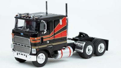 BR85854 HO Scale Brekina Ford CLT-9000 COE Truck Tractor Black/Red