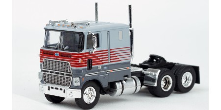 BR85856 HO Scale Brekina Ford CLT-9000 COE Truck Tractor Gray/Red