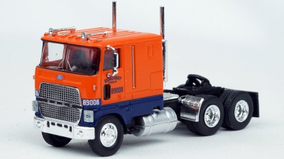 BR85858 HO Scale Brekina Ford CLT-9000 COE Truck Tractor Roadway Express