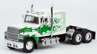 BR85879 HO Scale Brekina Ford LTL-9000 Truck Tractor White/Green Flames