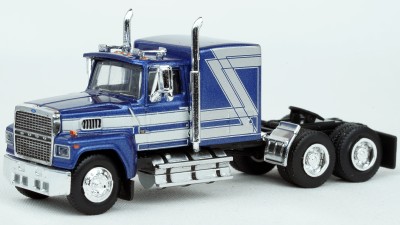 BR85880 HO Scale Brekina Ford LTL-9000 Truck Tractor Metallic Blue/Silver