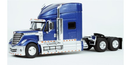 BR85828 HO Scale Brekina International LoneStar Sleeper Truck Tractor - Blue