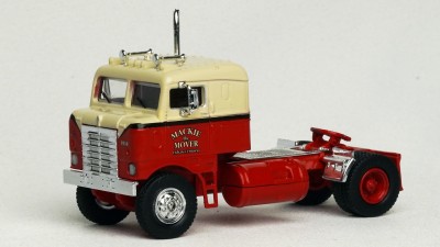 BR85952 HO Scale Brekina Kenworth Bullnose COE Truck Tractor Red/Cream - Mackie The Mover
