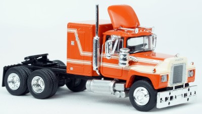 BR85805 HO Scale Brekina Mack RS700 Truck Tractor Orange/Beige