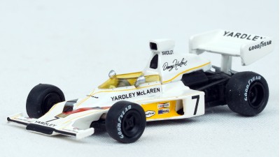 BR22954 HO Scale 1973 McLaren M23 (#7, Denny Hulme) Formula 1 Race Car