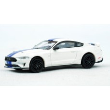 870087026 HO Scale Minichamps 2018 Ford Mustang GT - White/Blue Stripes