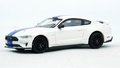 870087026 HO Scale Minichamps 2018 Ford Mustang GT - White/Blue Stripes