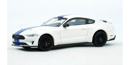 870087026 HO Scale Minichamps 2018 Ford Mustang GT - White/Blue Stripes