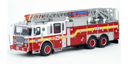 870690 - PCX87 Ferrara Ultra - FDNY Ladder 29 Fire Truck - Bronx (Port Morris)