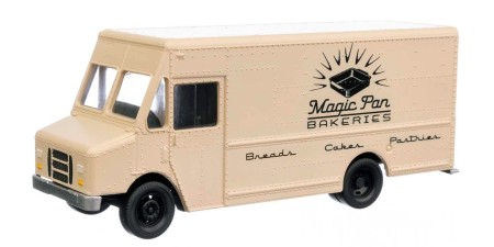 949-12101 Walthers Scenemaster Morgan Olson Route Star Van - Magic Pan Bakery Delivery Truck