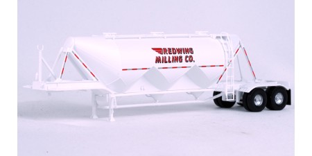 949-2624 Walthers HO Pneumatic Bulk Trailer - Red Wing Milling