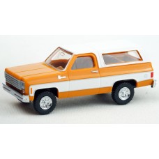 WIK011101 - Wiking HO 1975 Chevrolet K5 Blazer - Orange/White