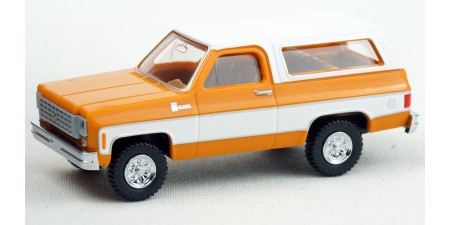 WIK011101 - Wiking HO 1975 Chevrolet K5 Blazer - Orange/White
